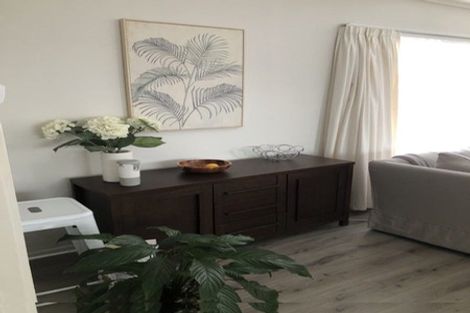 Photo of property in 61 Luton Avenue, Sunnyhills, Auckland, 2010