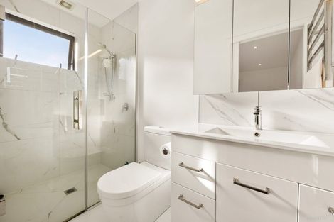 Photo of property in 4/445 Hibiscus Coast Highway, Orewa, 0931