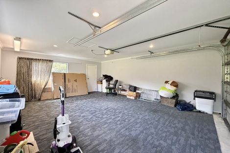 Photo of property in 2 Opurere Grove, Tirohanga, Lower Hutt, 5010