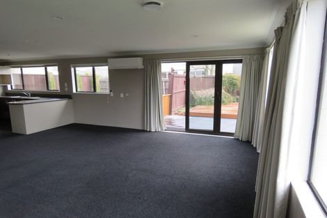 Photo of property in 28 Dinton Street, Russley, Christchurch, 8042