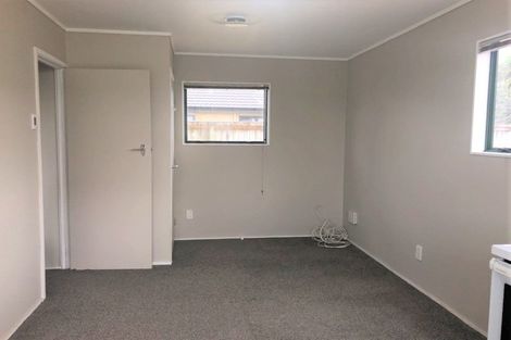 Photo of property in 12a Karamu Street, Strandon, New Plymouth, 4312