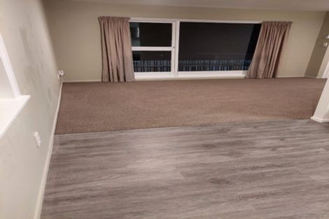 Photo of property in 14 Shackleton Grove, Stokes Valley, Lower Hutt, 5019