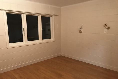 Photo of property in 10 Kereru Street, Henderson, Auckland, 0612