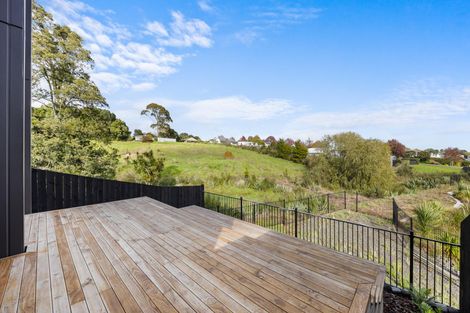 Photo of property in 12 Nanjing Road, Pukekohe, 2120