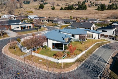 Photo of property in 40 Kelliher Drive, Wanaka, 9305