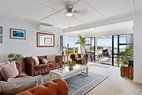 Photo of property in 11 Sea View Road, Leigh, Warkworth, 0985