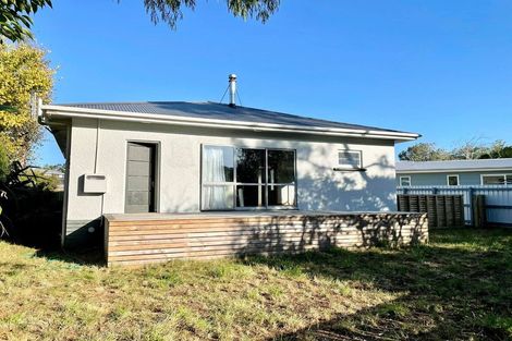 Photo of property in 18 Camellia Avenue, Bell Block, New Plymouth, 4312