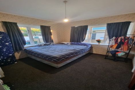 Photo of property in 15 Freyberg Street, Waterloo, Lower Hutt, 5011