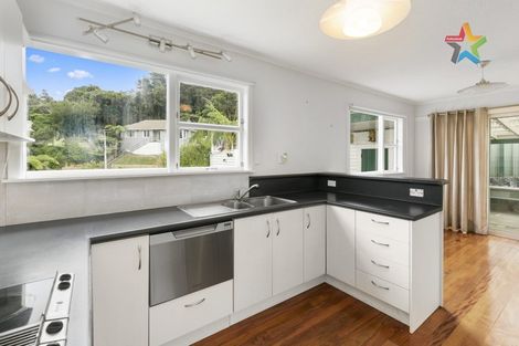 Photo of property in 83 Bird Grove, Stokes Valley, Lower Hutt, 5019