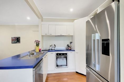 Photo of property in 1/17 Lyons Avenue, Murrays Bay, Auckland, 0630