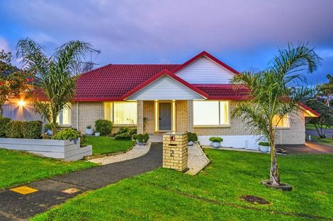 Photo of property in 2 Menen Place, Manurewa, Auckland, 2105