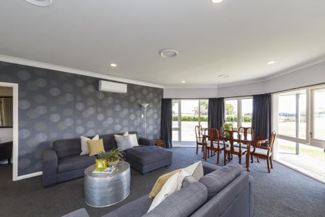 Photo of property in 117 Clevely Line, Bunnythorpe, Palmerston North, 4478