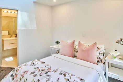 Photo of property in 25 Corlett Road, Plimmerton, Porirua, 5026