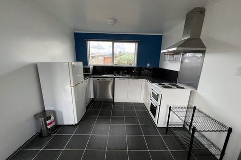 Photo of property in 2/6 Edwin Freeman Place, Ranui, Auckland, 0612