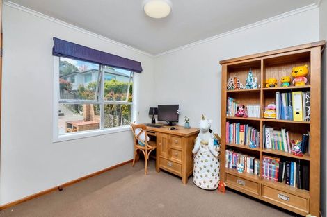 Photo of property in 111 Monarch Avenue, Hillcrest, Auckland, 0627