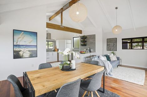 Photo of property in 55 Ardern Avenue, Stanmore Bay, Whangaparaoa, 0932