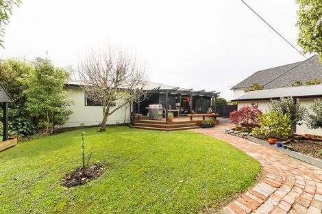 Photo of property in 42 Lincoln Terrace, Hokowhitu, Palmerston North, 4410