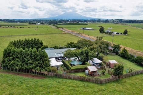 Photo of property in 244 Maata Road, Eltham, 4398