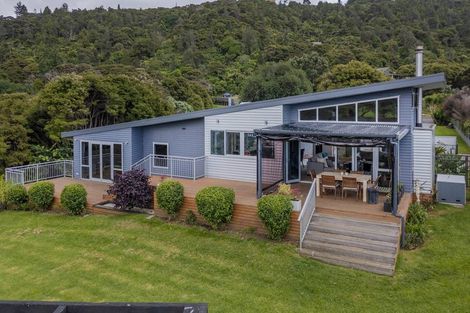 Photo of property in 50 Tarapatiki Drive, Whitianga, 3510