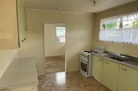 Photo of property in 20 Vina Place, Massey, Auckland, 0614