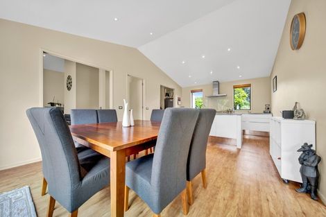 Photo of property in 89 Tape Road, Hillsborough, New Plymouth, 4372