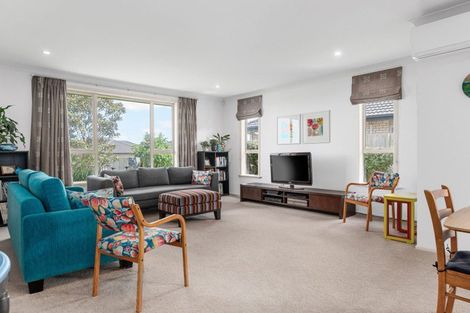 Photo of property in 52 Magellan Rise, Flagstaff, Hamilton, 3210