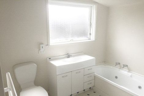 Photo of property in 798 George Street, North Dunedin, Dunedin, 9016