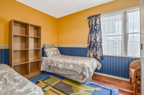 Photo of property in 10 Faris Crescent, Wainuiomata, Lower Hutt, 5014