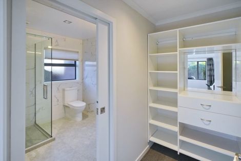 Photo of property in 46 Foresters Crescent, Parklands, Christchurch, 8083