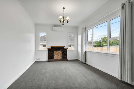 Photo of property in 7 Tarahua Road, Vogeltown, New Plymouth, 4310