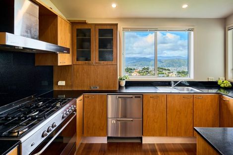 Photo of property in 21 Arahiwi Grove, Tirohanga, Lower Hutt, 5010