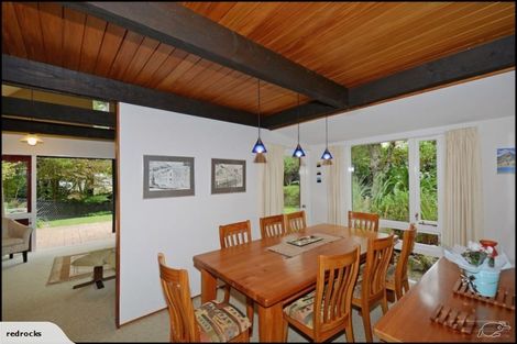 Photo of property in 111 Pinehaven Road, Pinehaven, Upper Hutt, 5019