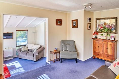 Photo of property in 75 Omapere Street, Whitby, Porirua, 5024