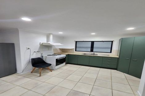 Photo of property in 24 Vireya Court, Goodwood Heights, Auckland, 2105