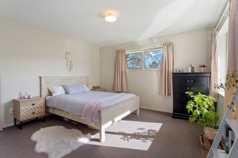 Photo of property in 144e High Street, Oxford, 7430