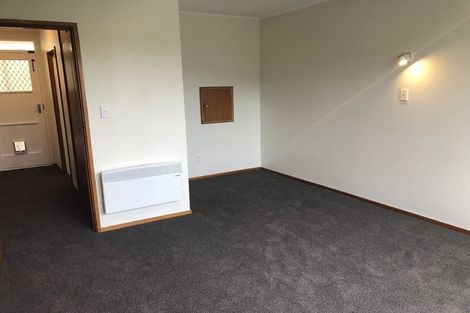 Photo of property in 2/18 Agra Crescent, Khandallah, Wellington, 6035