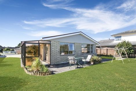 Photo of property in 34 Wesley Avenue, Frankleigh Park, New Plymouth, 4310