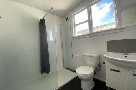 Photo of property in 124 Wairakei Road, Bryndwr, Christchurch, 8053