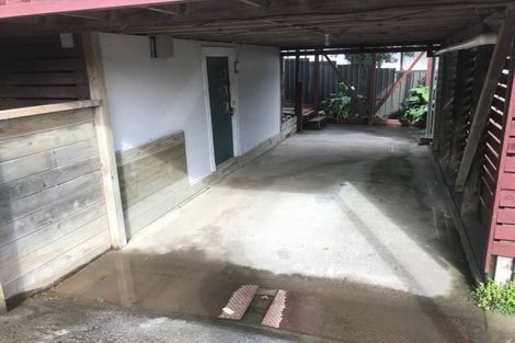 Photo of property in 1/13 Exeter Place, Unsworth Heights, Auckland, 0632