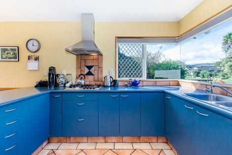 Photo of property in 23 Kotuku Drive, Paraparaumu Beach, Paraparaumu, 5032