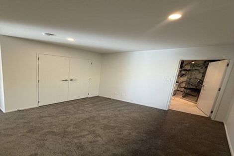 Photo of property in 44d Orams Road, Hillpark, Auckland, 2102