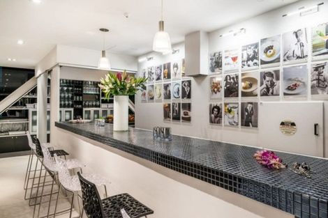 Photo of property in 3a/2 Saint Martins Lane, Grafton, Auckland, 1010