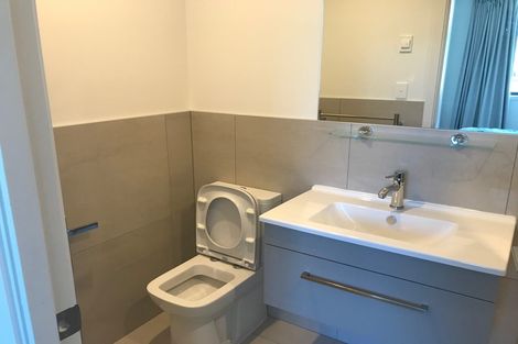 Photo of property in Wyndham Gardens Apartments, 30 Red Oaks Drive, Frankton, Queenstown, 9300