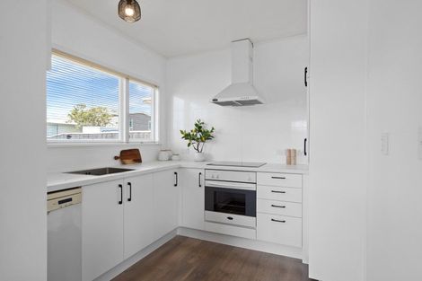 Photo of property in 1/7 Lichfield Street, Stoke, Nelson, 7011
