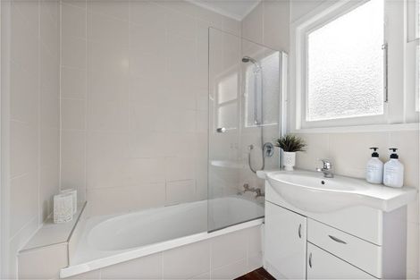 Photo of property in 2/33 Havelock Avenue, Forrest Hill, Auckland, 0620