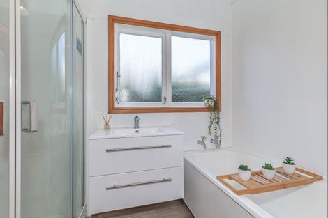 Photo of property in 20 Argyle Avenue, Levin, 5510