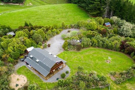Photo of property in 207 Lees Pakaraka Road, Te Ore Ore, Masterton, 5886