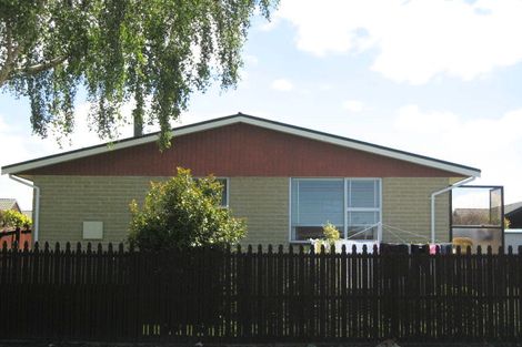 Photo of property in 1/37 Chipping Lane, Redwood, Christchurch, 8051