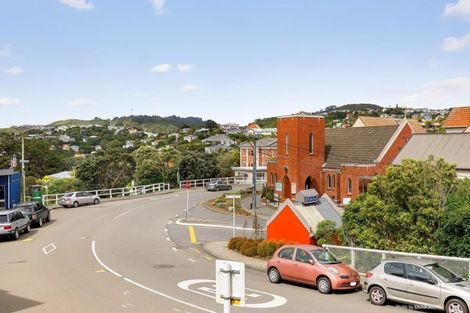 Photo of property in 68 Northland Road, Northland, Wellington, 6012