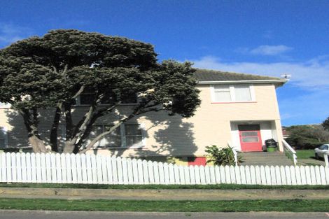 Photo of property in 4-6 Leicester Street, Cannons Creek, Porirua, 5024